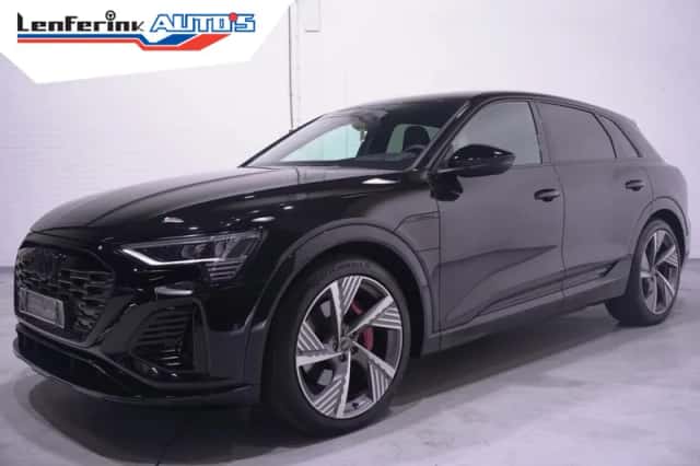 Audi Q8 e-tron (2024) thumbnail 2