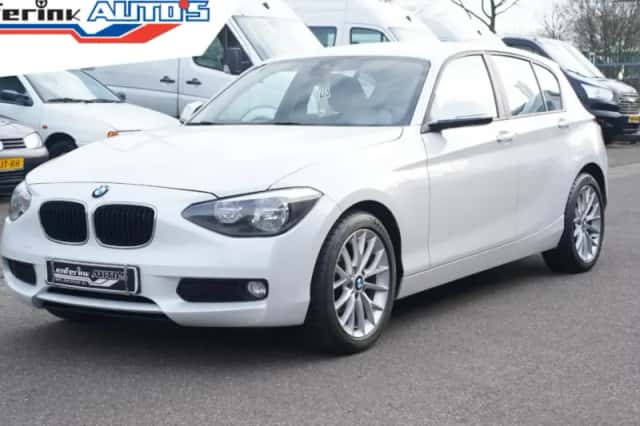 BMW 1-Serie (2012) thumbnail 1