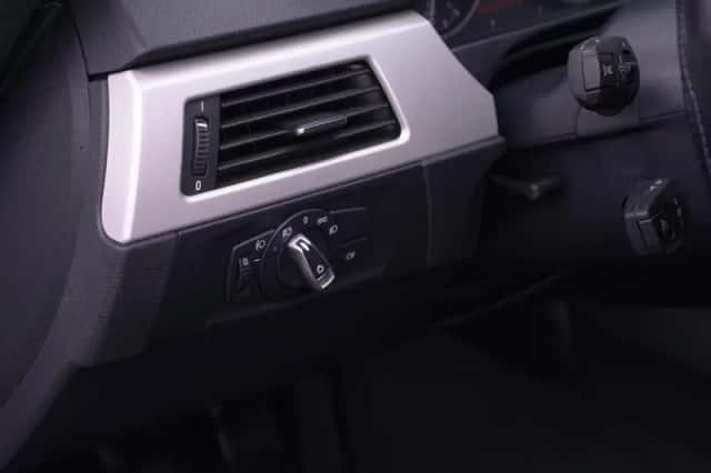 BMW 3-Serie (2011) thumbnail 109