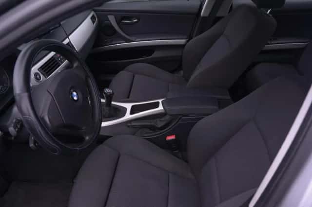 BMW 3-Serie (2011) thumbnail 123