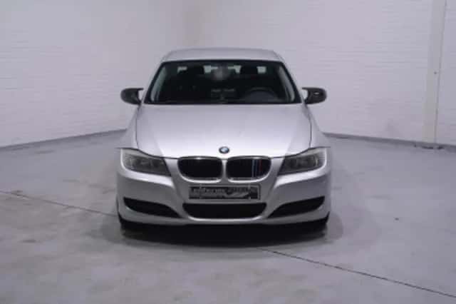 BMW 3-Serie (2011) thumbnail 134