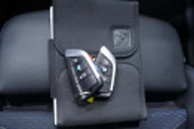 BMW X1 (2021) thumbnail 98