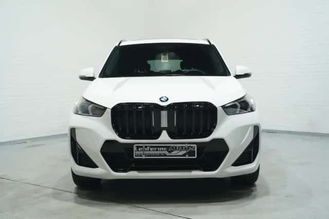 BMW X1 (2024) thumbnail 3