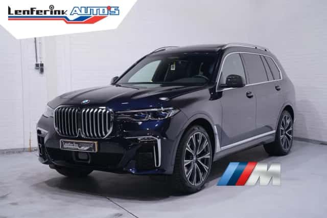 BMW X7 (2022) thumbnail 2