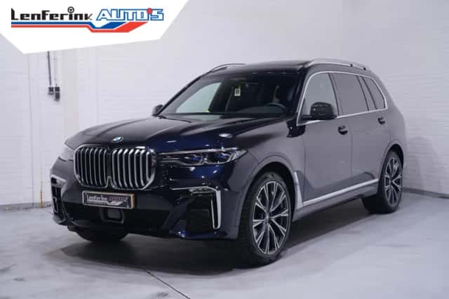 BMW X7 (2022) thumbnail 2
