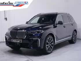 BMW X7 (2022) thumbnail 2