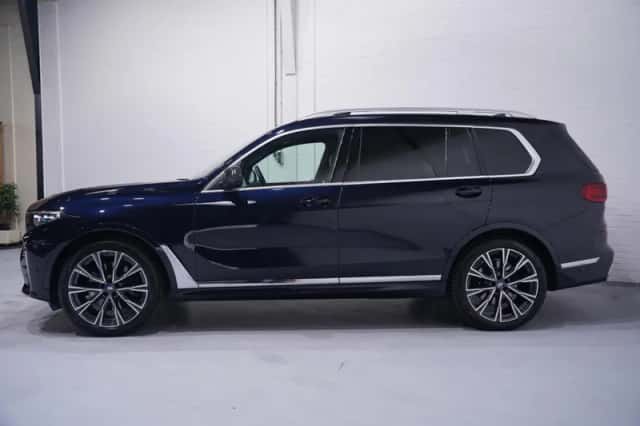 BMW X7 (2022) thumbnail 4