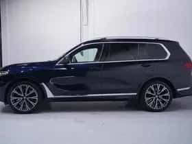 BMW X7 (2022) thumbnail 5