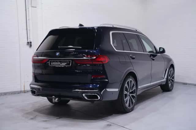 BMW X7 (2022) thumbnail 6