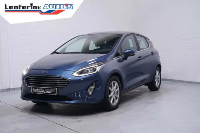 Ford Fiesta (2021) thumbnail 2