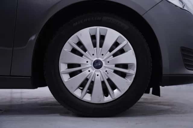 Ford Focus (2015) thumbnail 104