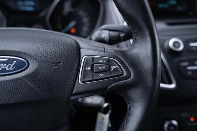 Ford Focus (2015) thumbnail 109