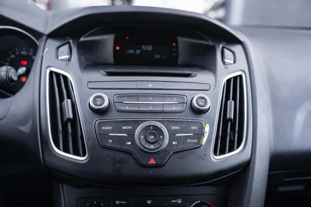 Ford Focus (2015) thumbnail 127