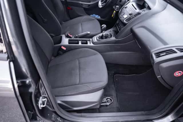 Ford Focus (2015) thumbnail 31