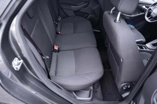 Ford Focus (2015) thumbnail 35