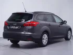 Ford Focus (2015) thumbnail 91
