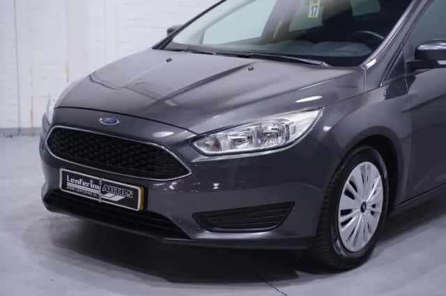 Ford Focus (2015) thumbnail 99