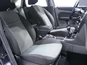 Ford Focus (2011) thumbnail 33