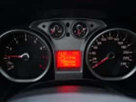 Ford Focus (2011) thumbnail 53