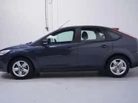 Ford Focus (2011) thumbnail 75