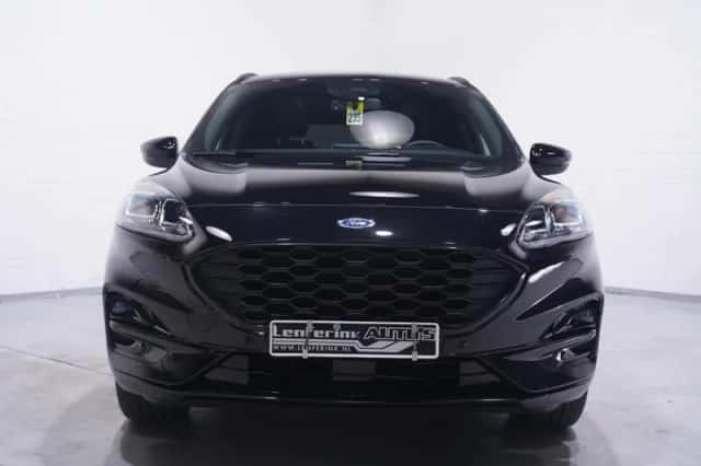 Ford Kuga (2022) thumbnail 3