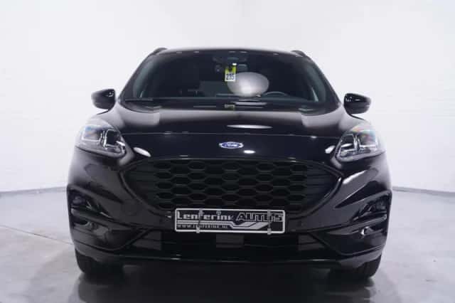 Ford Kuga (2022) thumbnail 3