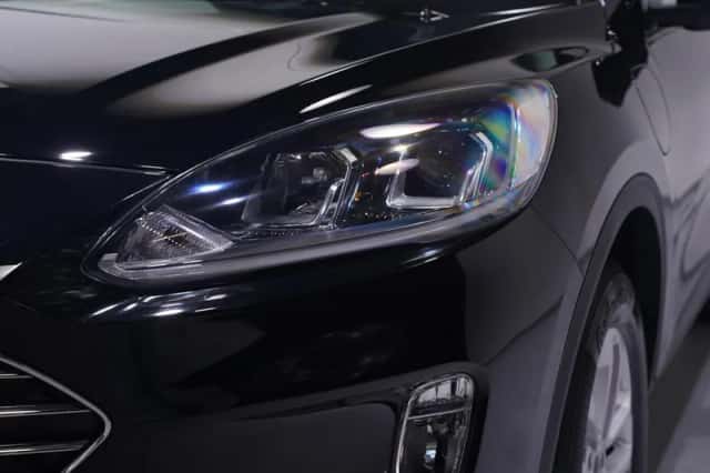 Ford Kuga (2021) thumbnail 5
