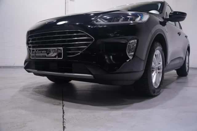 Ford Kuga (2021) thumbnail 6