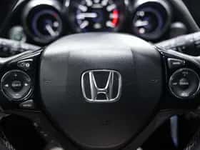 Honda Civic (2016) thumbnail 19
