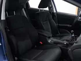 Honda Civic (2016) thumbnail 36