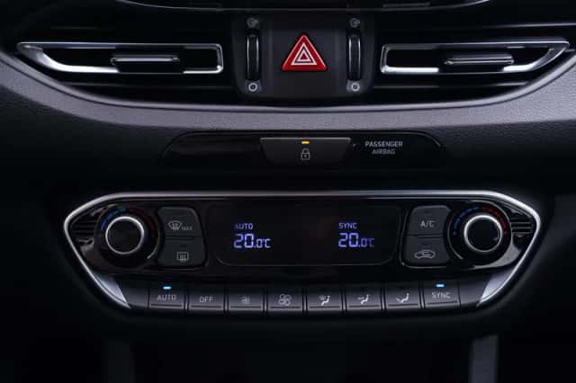 Hyundai i30 (2023) thumbnail 217