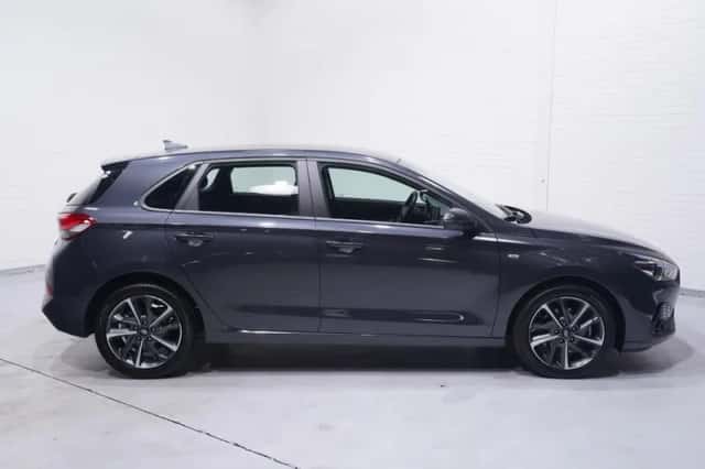 Hyundai i30 (2023) thumbnail 5