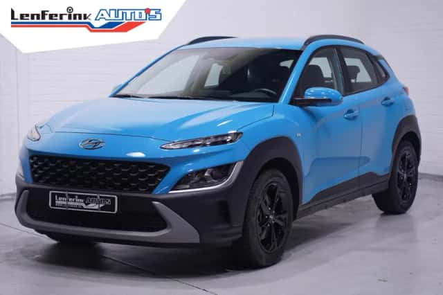 Hyundai Kona (2022) thumbnail 2