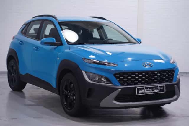 Hyundai Kona (2022) thumbnail 3