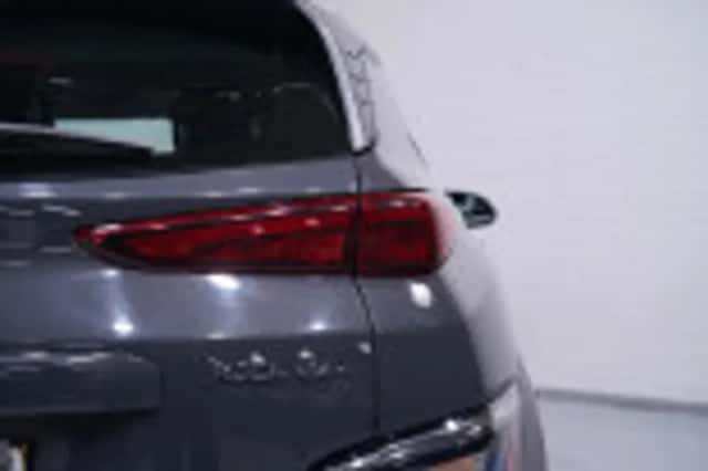 Hyundai Kona (2023) thumbnail 60