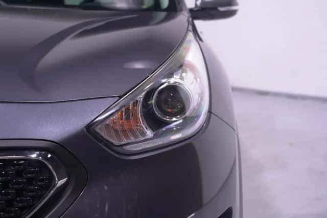 Kia Niro (2018) thumbnail 5