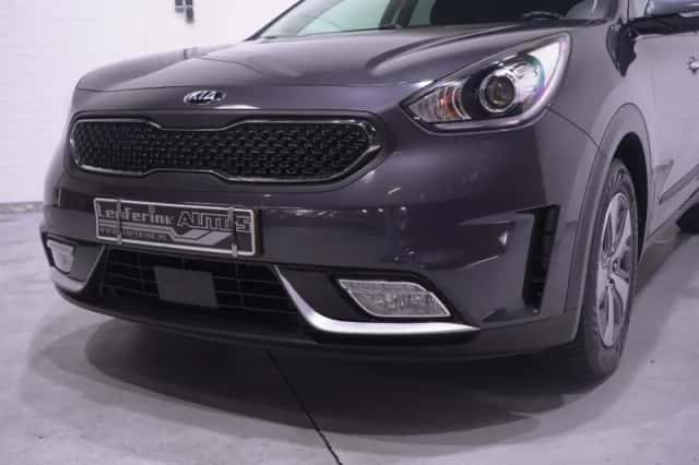 Kia Niro (2018) thumbnail 6