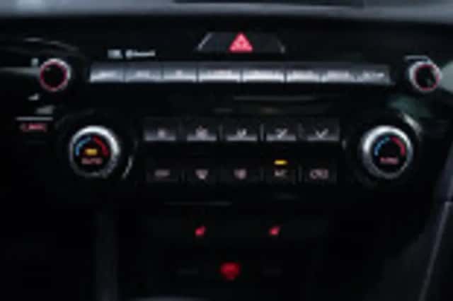 Kia Sportage (2022) thumbnail 76