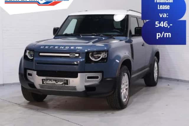 Land Rover Defender (2021) thumbnail 2