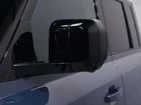 Land Rover Defender (2021) thumbnail 18