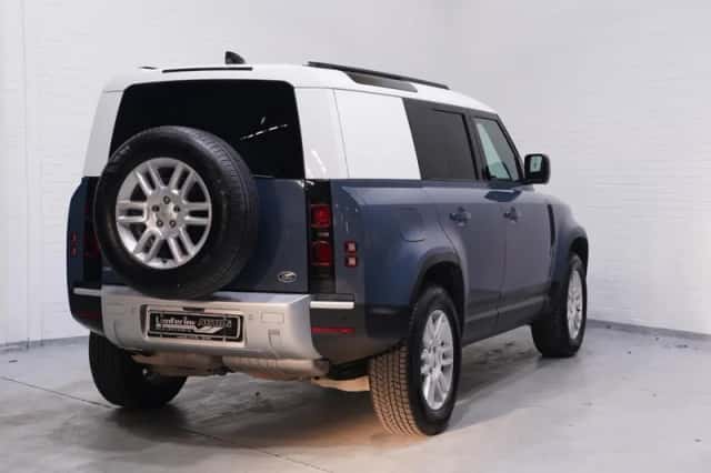 Land Rover Defender (2021) thumbnail 5