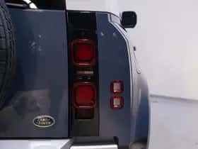 Land Rover Defender (2021) thumbnail 91