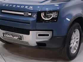 Land Rover Defender (2021) thumbnail 95