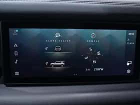 Land Rover Defender (2021) thumbnail 120