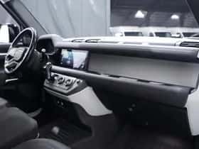 Land Rover Defender (2021) thumbnail 25