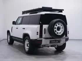 Land Rover Defender (2021) thumbnail 4