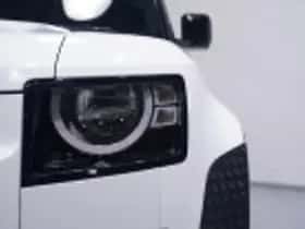 Land Rover Defender (2021) thumbnail 50
