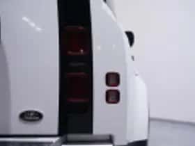 Land Rover Defender (2021) thumbnail 54