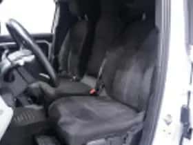 Land Rover Defender (2021) thumbnail 64