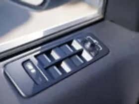 Land Rover Discovery Sport (2019) thumbnail 90